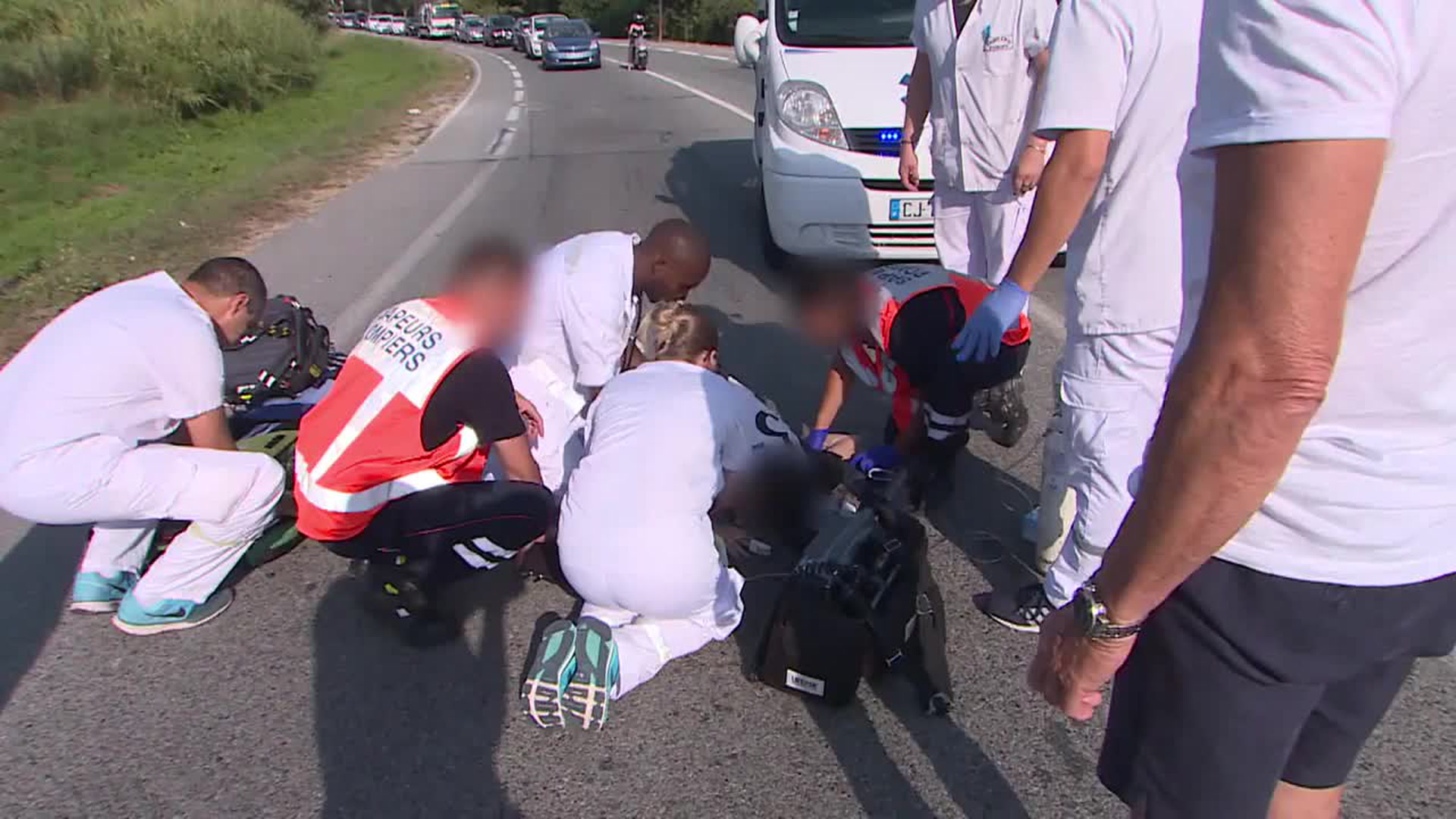 Enquête sous haute tension : Police, pompiers, Samu : un été chaud sur la Côte d'Azur (n°1)