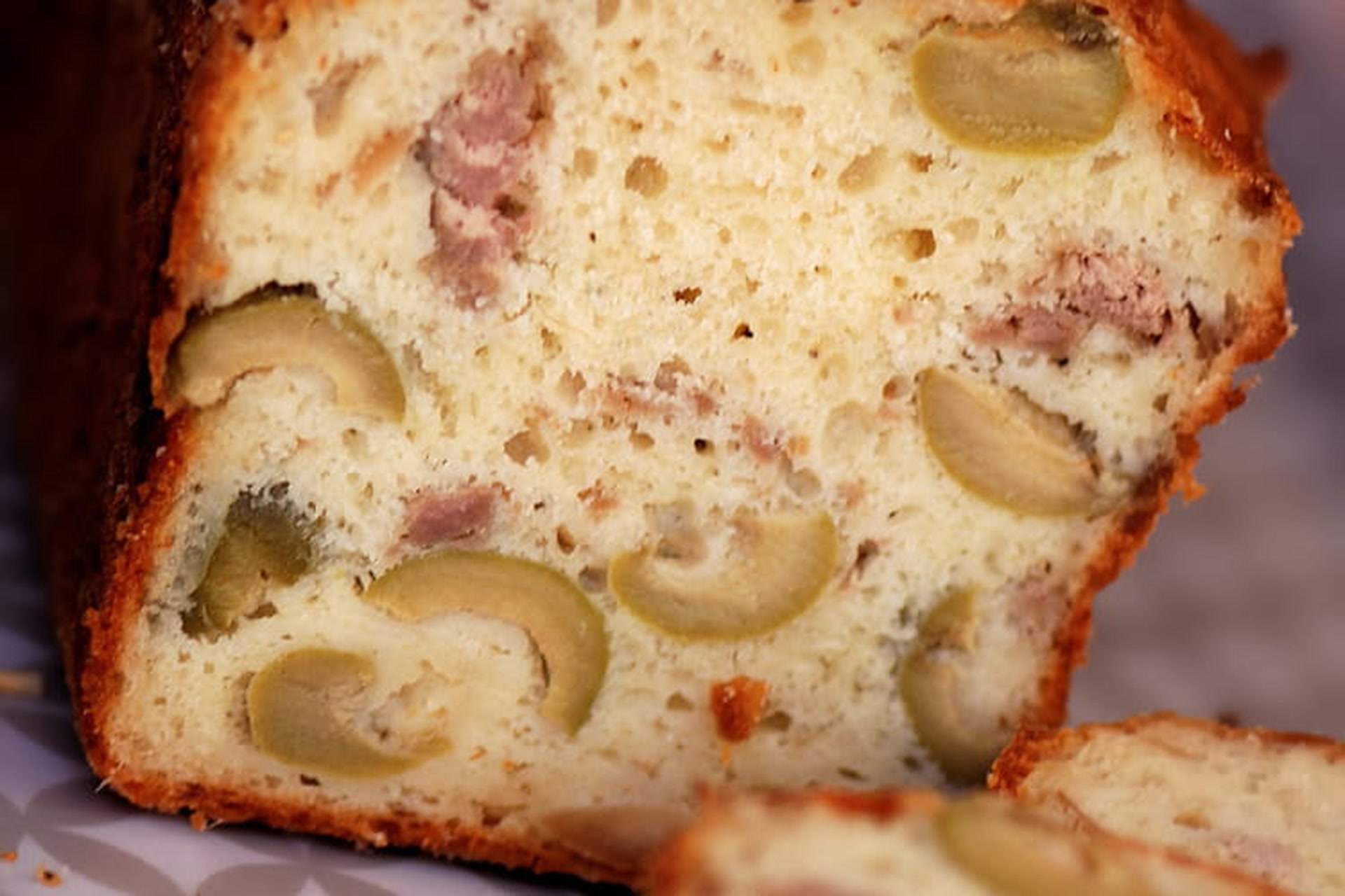 Cake Aux Olives Et Thon : Recette Facile et Gourmande à Tester !