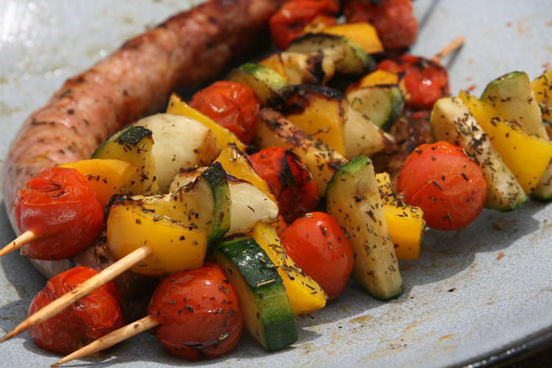 Brochettes de légumes au barbecue facile : découvrez les recettes de  Cuisine Actuelle