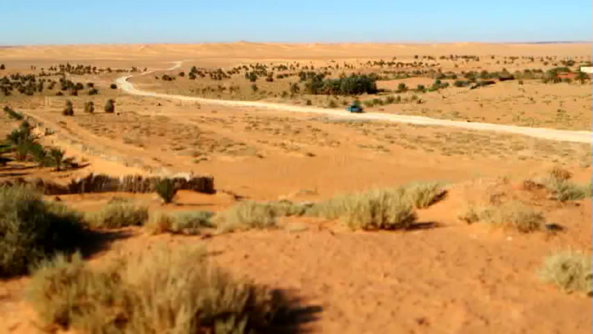 Traits d'union : Algérie : Les veines du désert